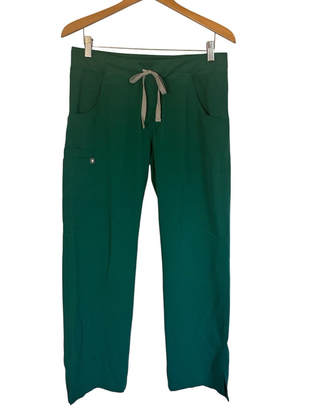 Figs Kade Cargo Drawstring Scrub Pants in Hunter Green Size M/P